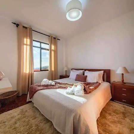 Semesterbostad Lombo Cesteiro Tabua (Madeira)